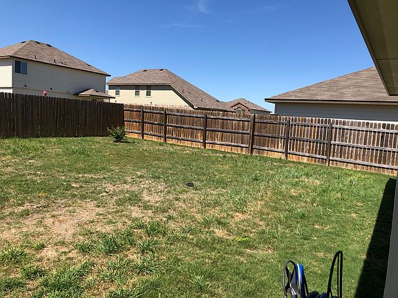 2nd image of 1705 Lubbock Dr