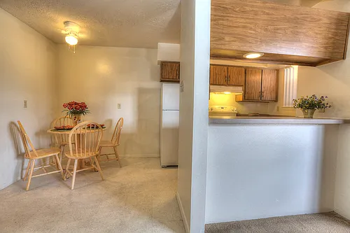 125 Cardenas Dr NE Photo 1