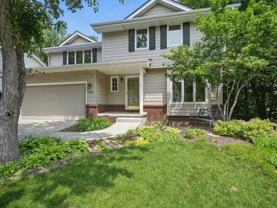 7029 Sharon Dr, Urbandale, IA, 50322
