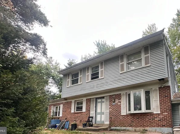 1662 Woodford Way, Blue Bell, PA 19422
