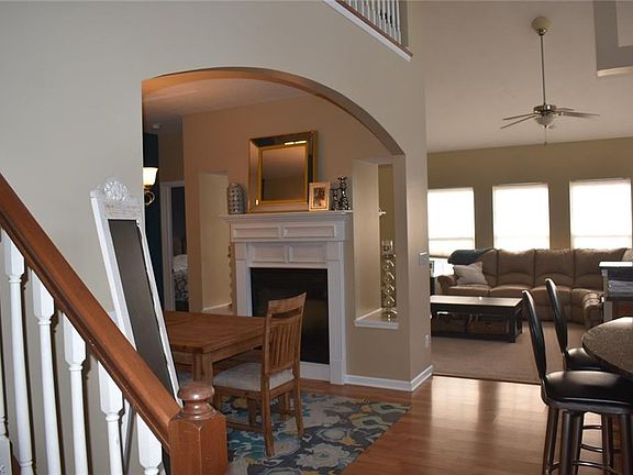 5th image of 7002 Easton Way E #1