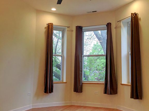 2nd image of 857 N Winchester Ave #3F