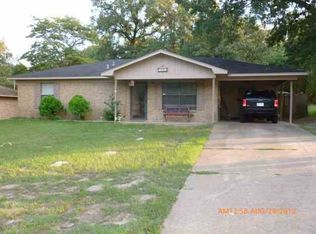 2005 Elm St, Henderson, TX 75652