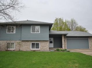 737 4th St N, Sartell, MN 56377
