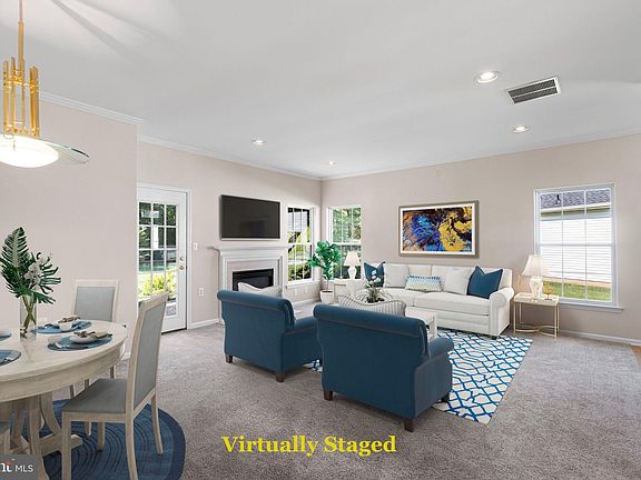 3rd image of 43 Pinflower Ln