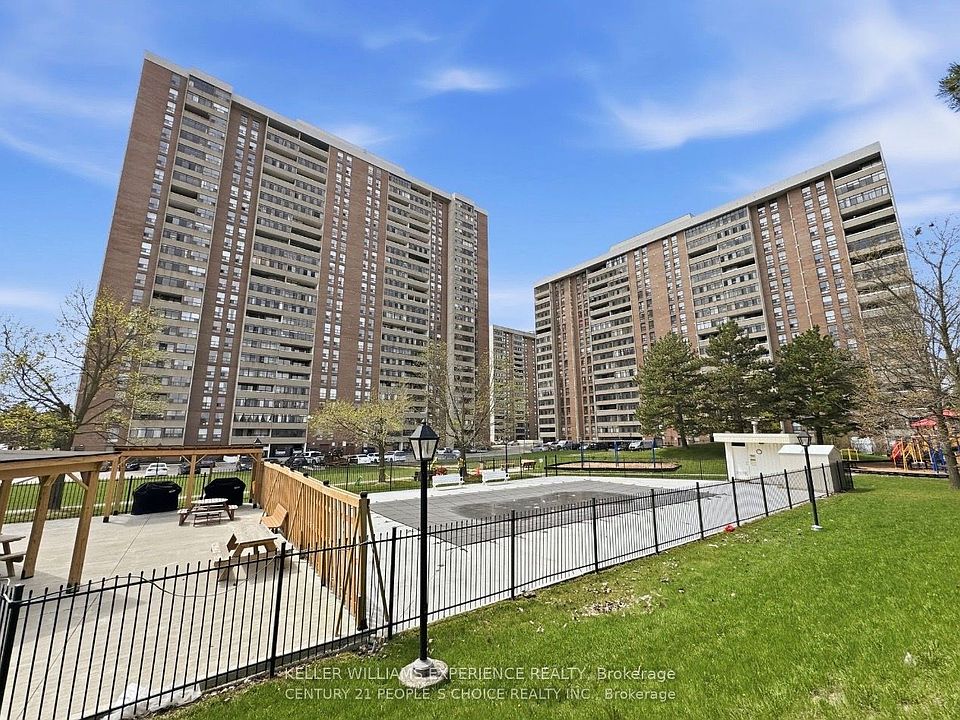 1st image of 18 Knightsbridge Rd #210