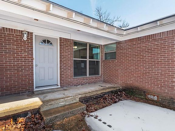 2nd image of 6302 Richmond Rd