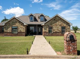 211 S Andrea Dr, Mabank, TX