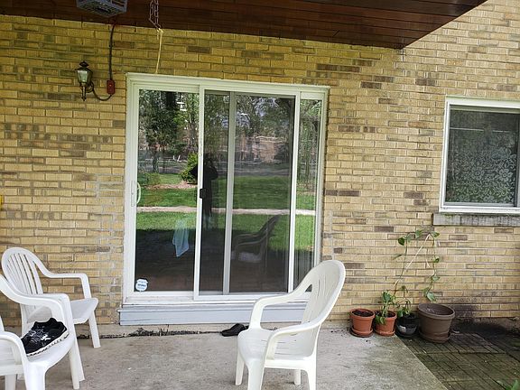 3rd image of 712 Dempster St #G8