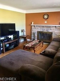 4th image of 941 Edenridge Dr