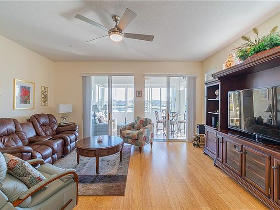 5th image of 1214 Huntington Greens Dr
