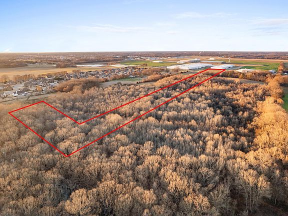 3rd image of 0 6th St