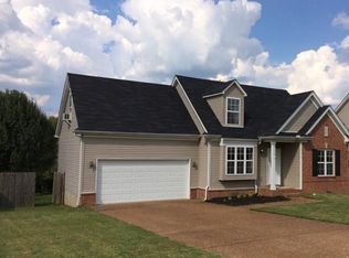 1553 Stonehill Rd, Mount Juliet, TN 37122