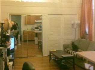 2027 Walnut St APT 2R, Philadelphia, PA 19103