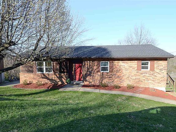 2nd image of 718 Parkview Dr