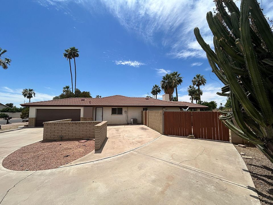 1st image of 570 E Villa Nueva Dr