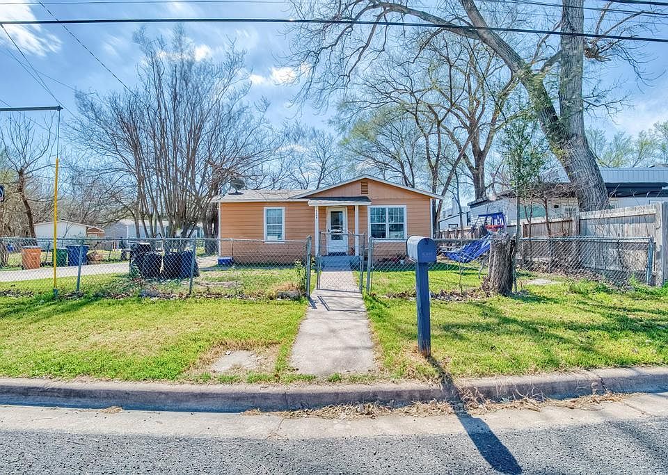 1st image of 5309 Prock Ln