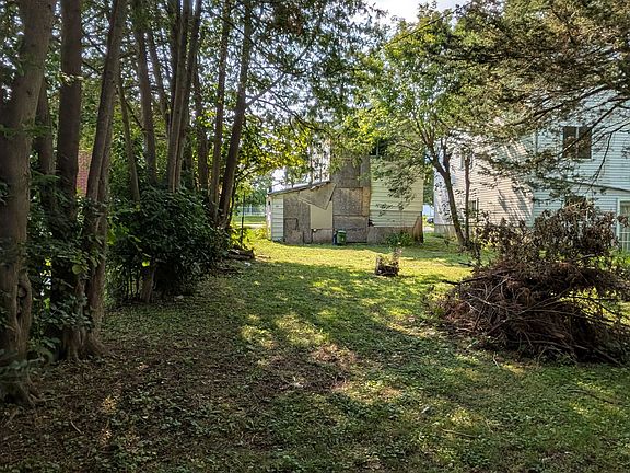 5th image of 43 Portsmouth Ave