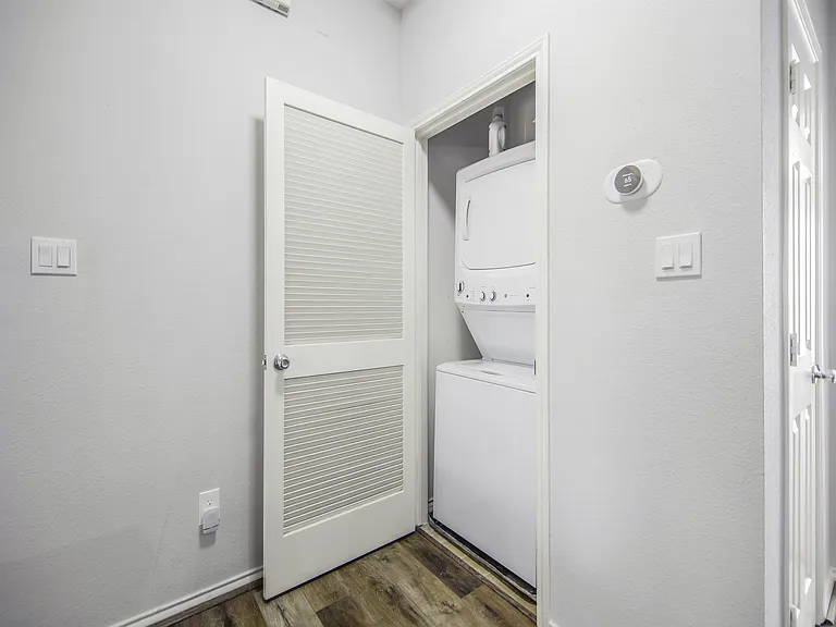 2926 Clay St — Photo 21