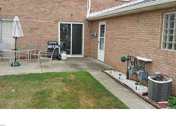 2nd image of 24600 Clareshire Dr #4-G