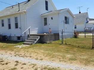 8124 Fenton Rd, Grand Blanc, MI 48439