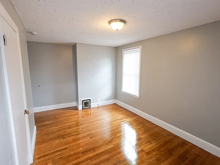 4 Standard St #2 — Photo 9