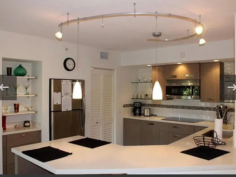 808 Villa Cir — Photo 1