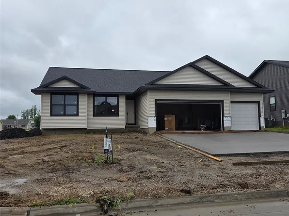 6279 Glenwood Dr, Marion, IA 52302