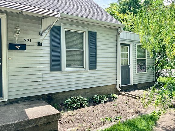 3rd image of 901 Ellen Dr