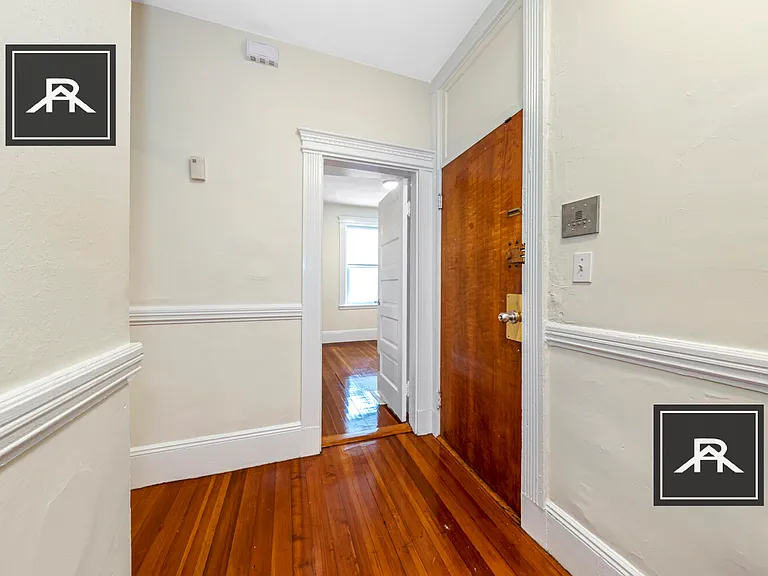 48 Brackett St #2 — Photo 19