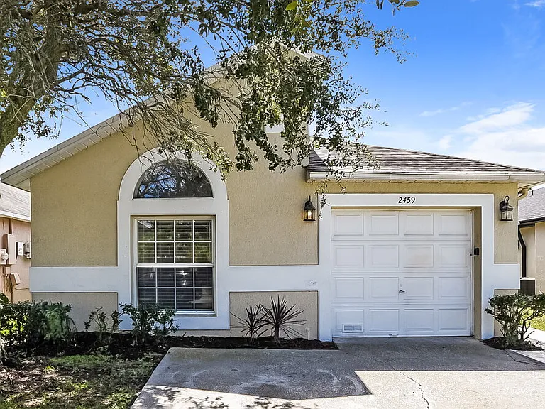 2459 Parsons Pond Cir — Photo 1