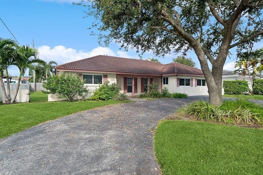1st image of 4711 NE 28th Avenue