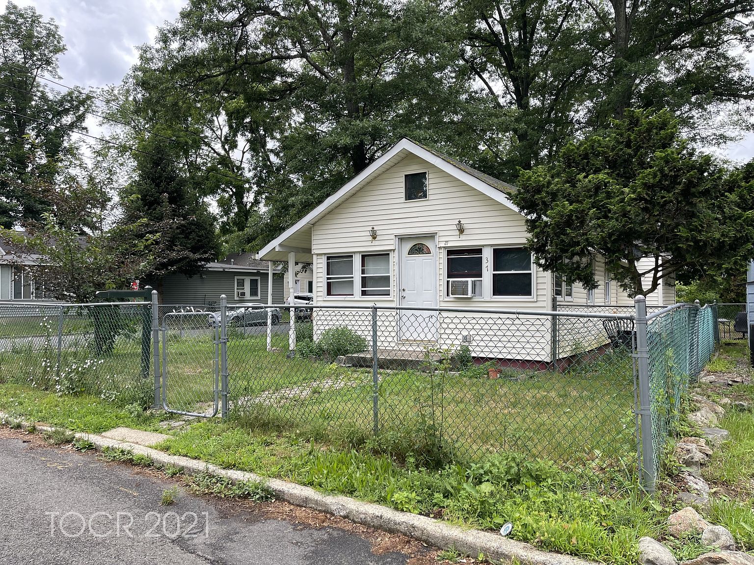 37 Riverside Dr, Oakland, NJ 07436 | Zillow