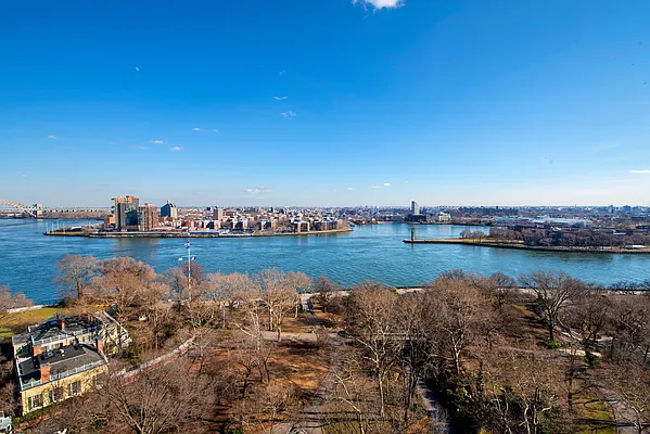 Sold by Corcoran | media 28