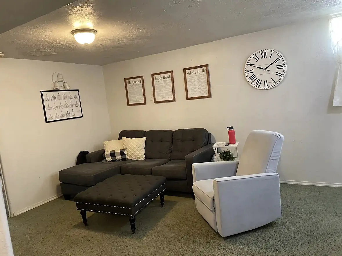 2 bed, 850 sqft, $800 — Photo 2
