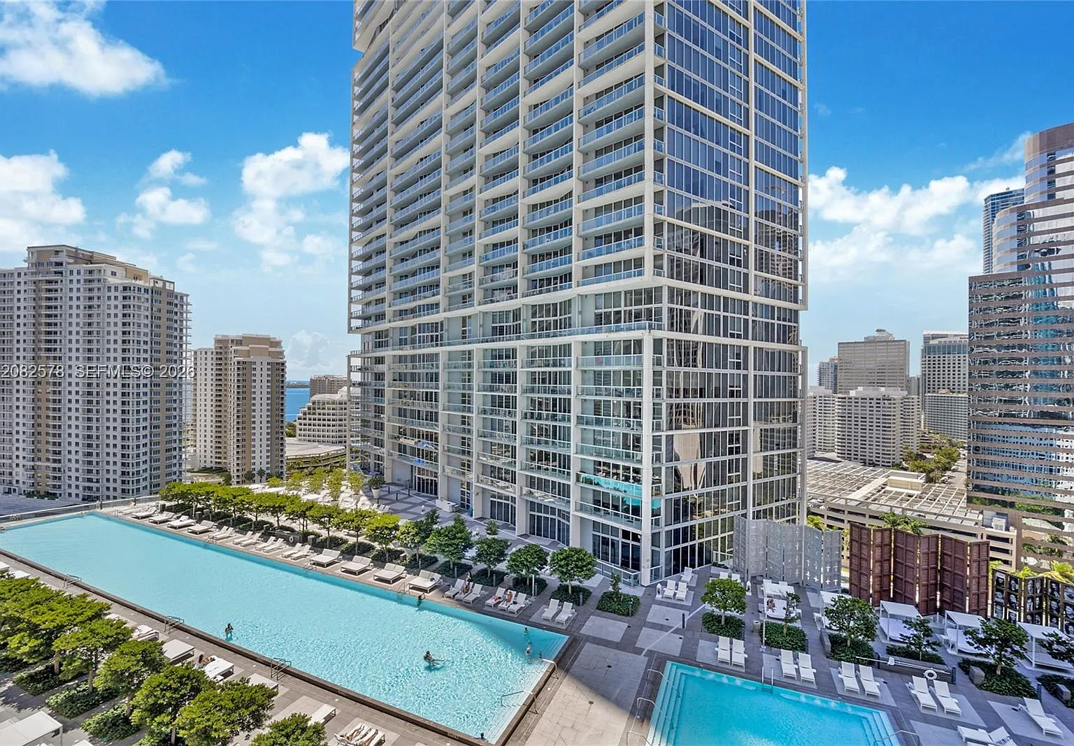 Icon Brickell Condo No 3 — Photo 1
