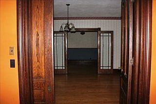 5th image of 122 Hewett St