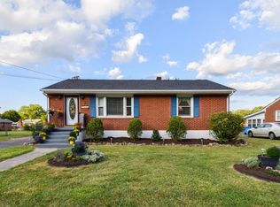 2015 Laura Rd NW, Roanoke, VA 24017