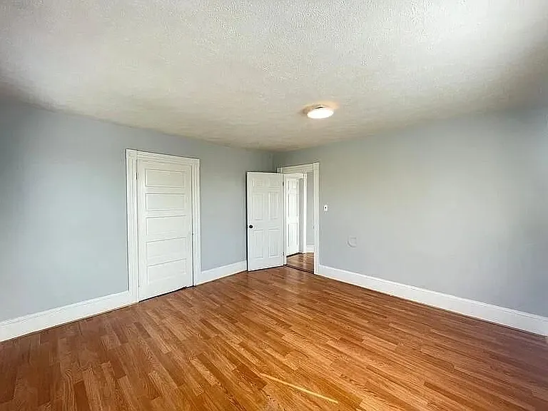 231 Laurel St #3 — Photo 12