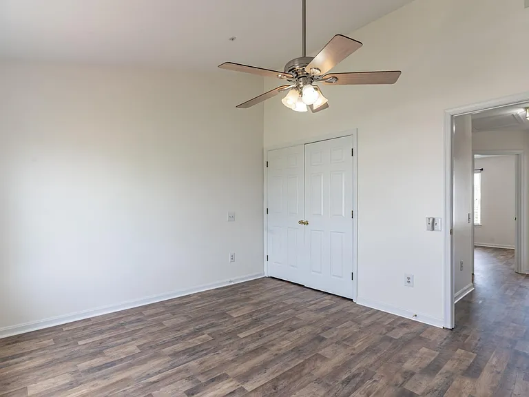5601 Ashburn Ter — Photo 25
