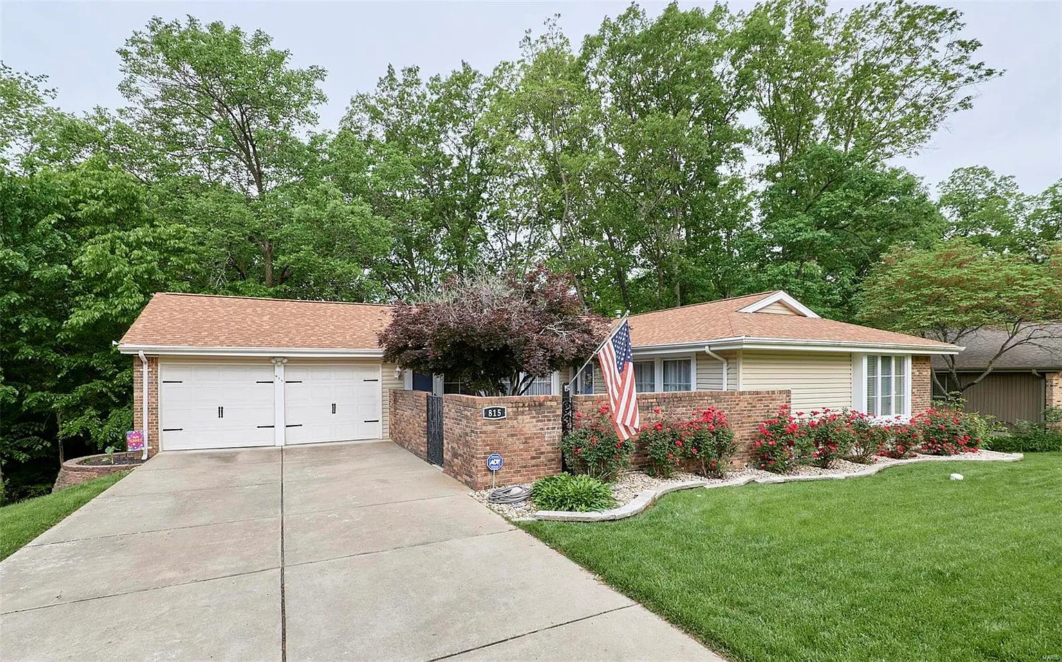 815 Country Stone Dr photo 1