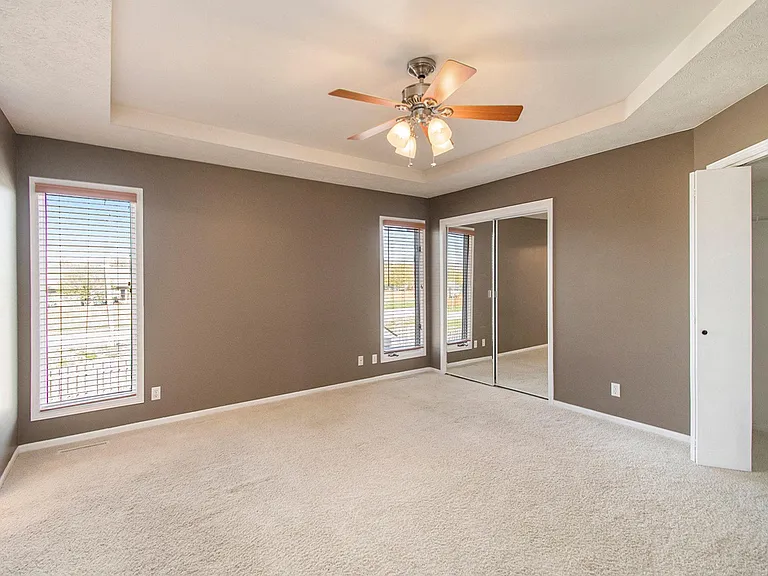7202 S 155th Ave — Photo 9