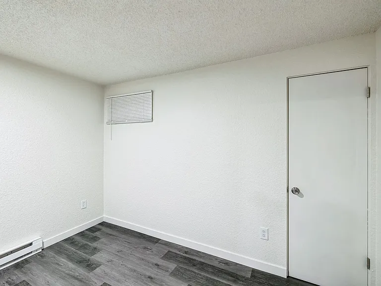 Chestnut Apartments — Photo 19