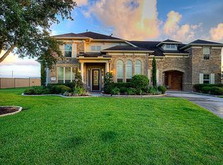 3855 Summer Manor Dr, League City, TX 77573