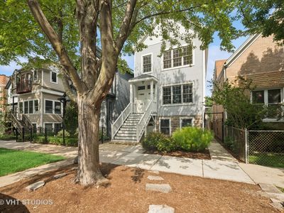 2707 N Richmond St, Chicago, IL, 60647