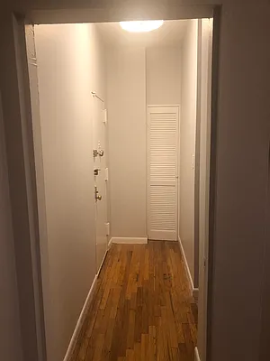 Rented by Realty 2000 Associates Ltd | media 14