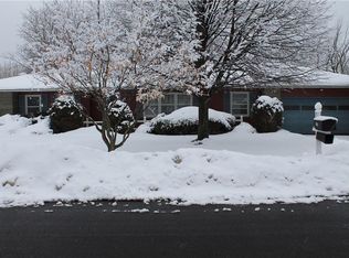 228 Monte Vista Dr, Camillus, NY 13031