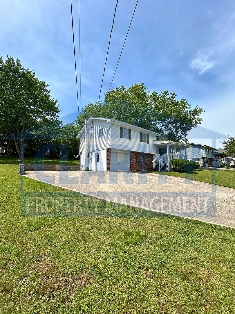 Building Photo - 3891 Rolling Brook Cir NE