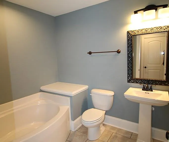 2930 S Wise Dr — Photo 16
