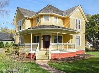 302 Park Ave, Grayslake, IL